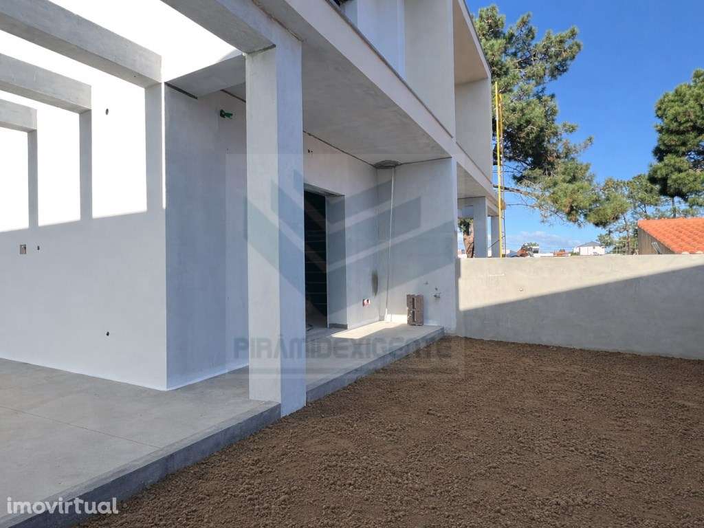 Moradia T3+1- Quarto RC, 2 Grandes Suítes 1ºpiso! P. General - Grande imagem: 2/24