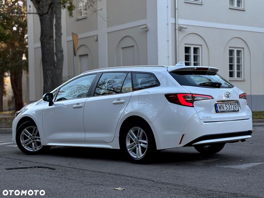 Toyota Corolla - 22