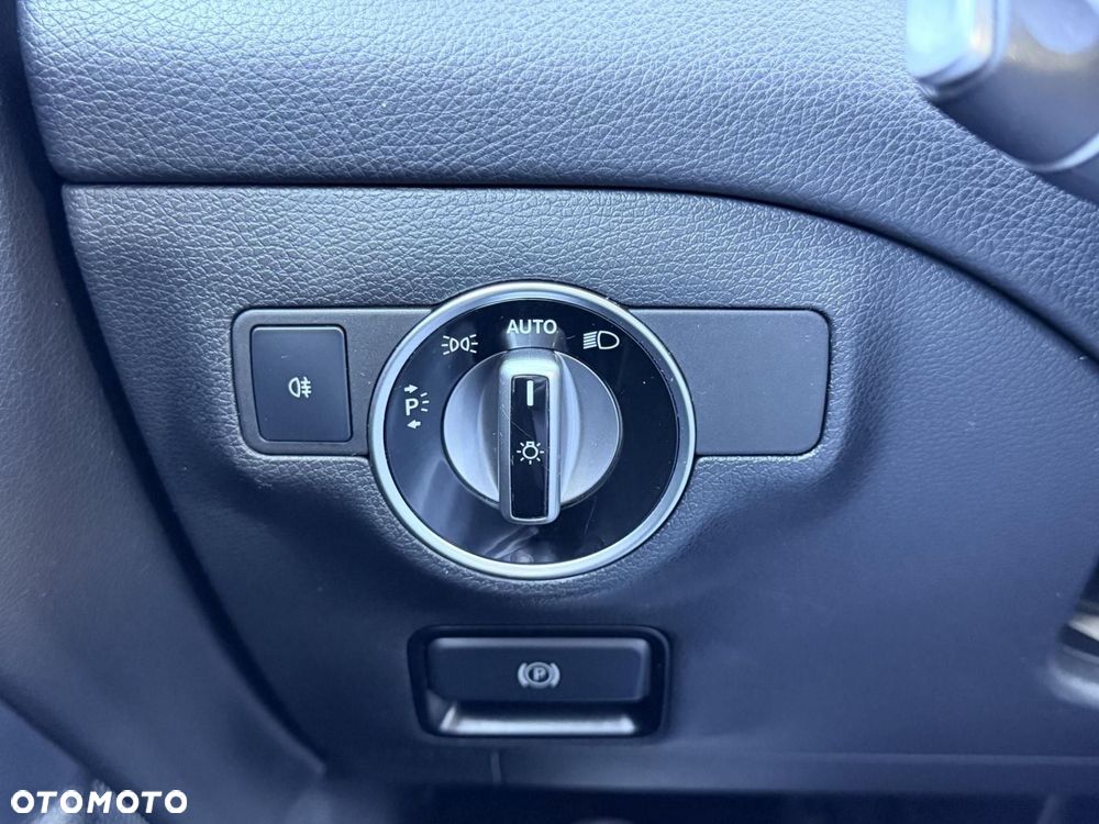 Mercedes-Benz GLA 220 4-Matic - 22