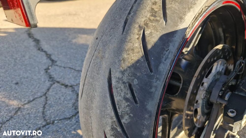 Kawasaki 1000SX - 11