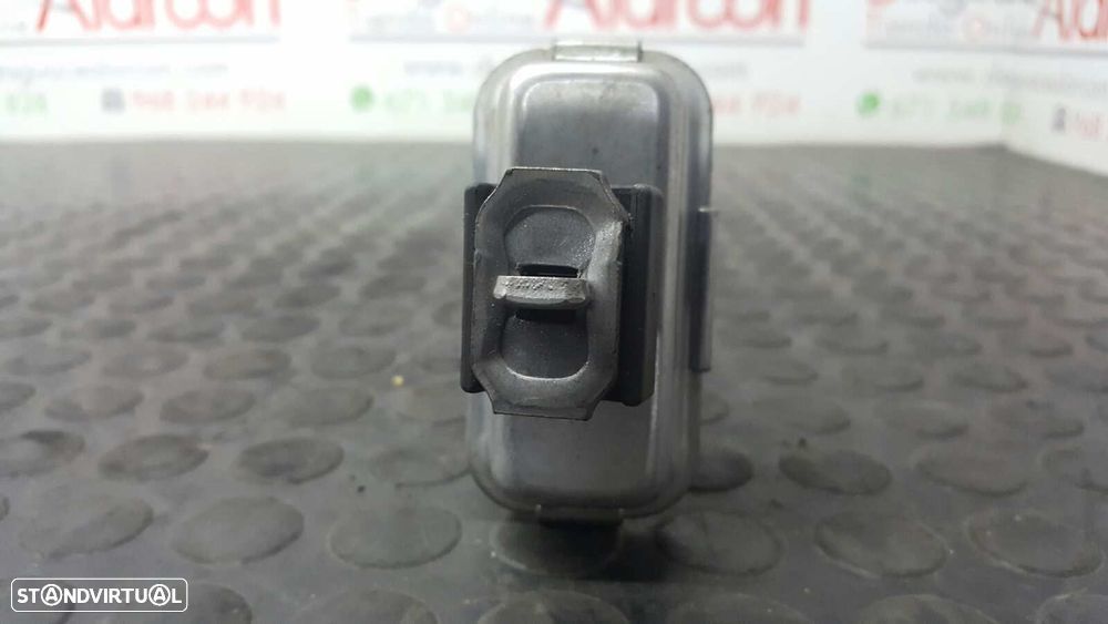 RETENTOR DA PORTA DIANTEIRA DIREITA PEUGEOT 208 ALLURE - 4