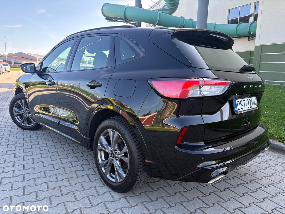 Ford Kuga 1.5 EcoBoost 2x4 ST-Line - 4