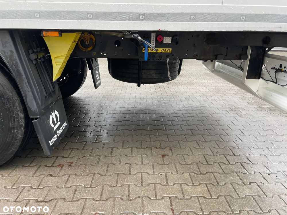 Krone Chłodnia ,Doppelstock , Carrier Vector 1950, Kwiatowa 2,50m - 26