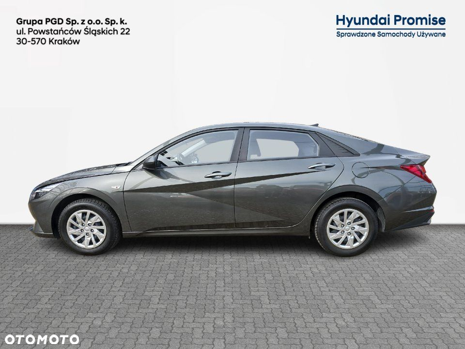 Hyundai Elantra - 3