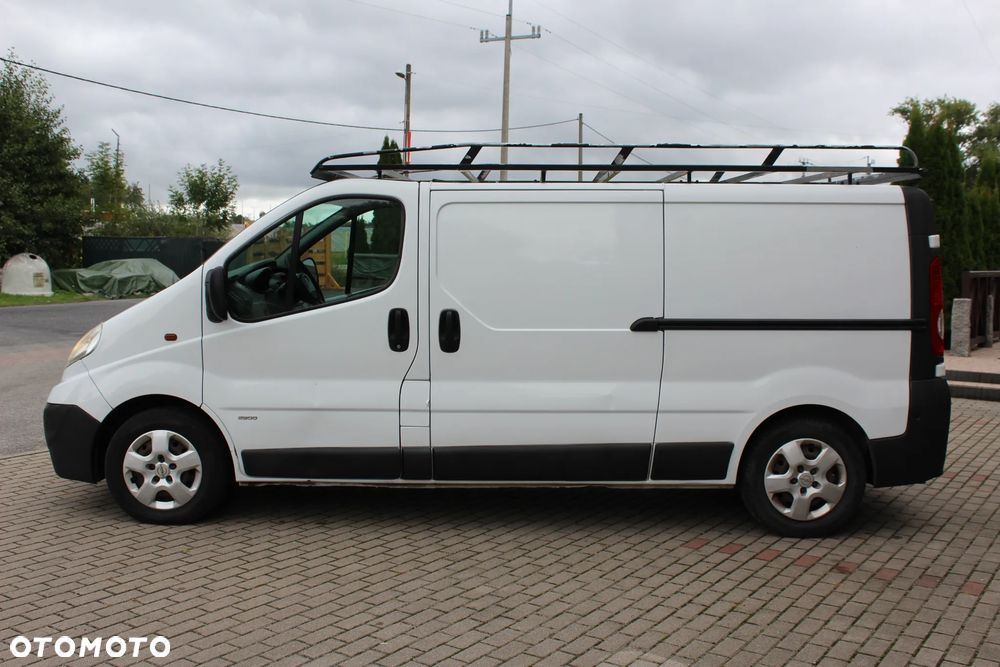 Opel Vivaro - 9
