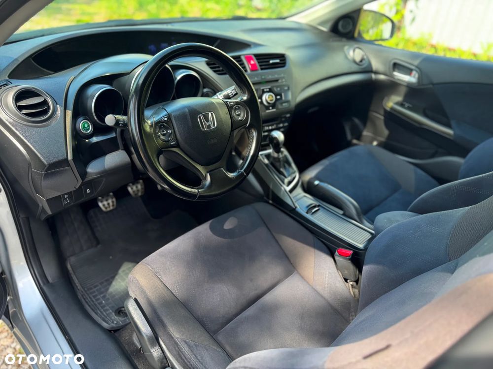 Honda Civic 1.8 Executive NAVI - 24
