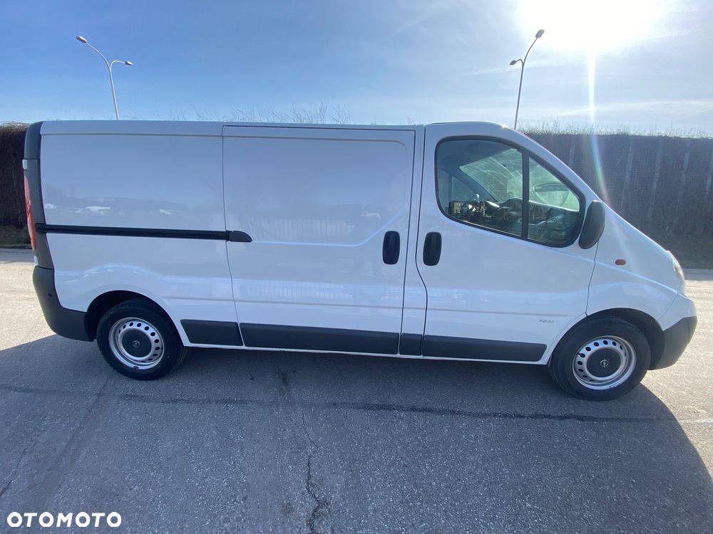 Opel Vivaro - 6
