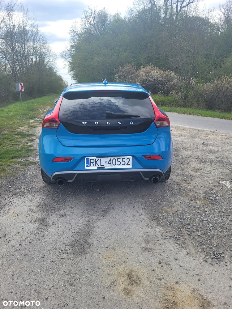 Volvo V40 D2 R-Design - 7
