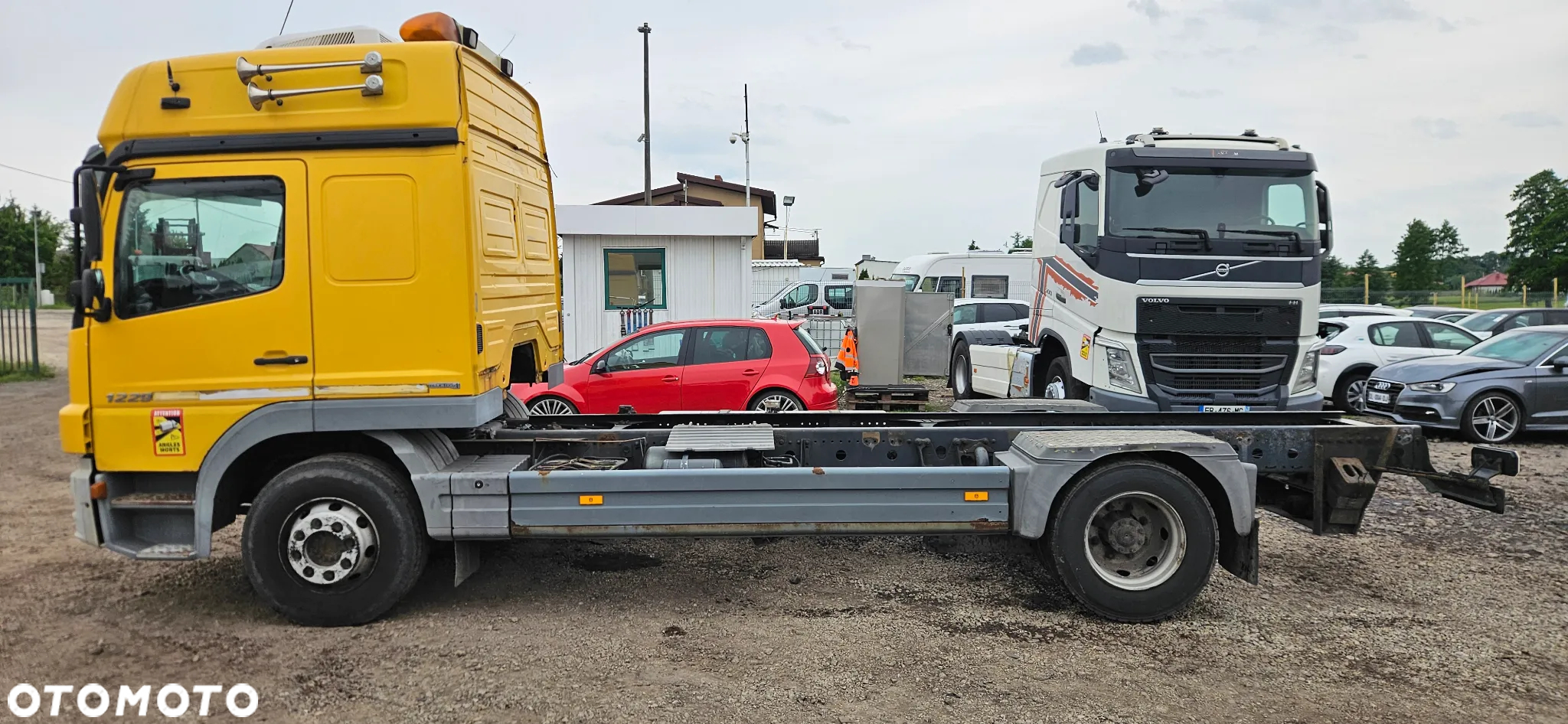 Mercedes-Benz ATEGO - 7