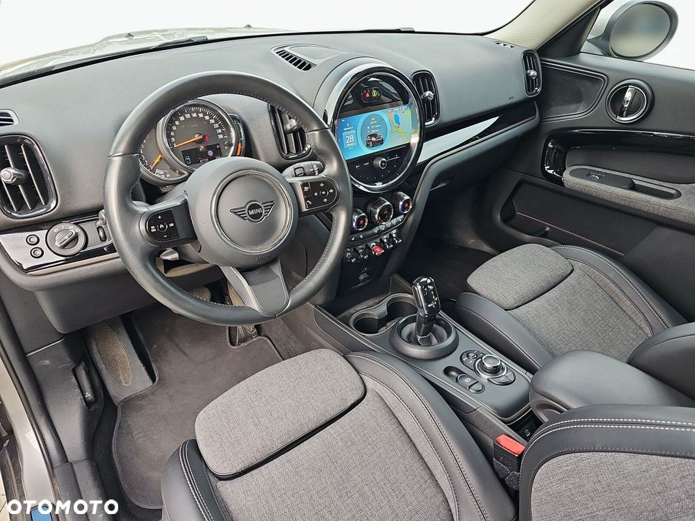 MINI Countryman Cooper Classic Trim - 11