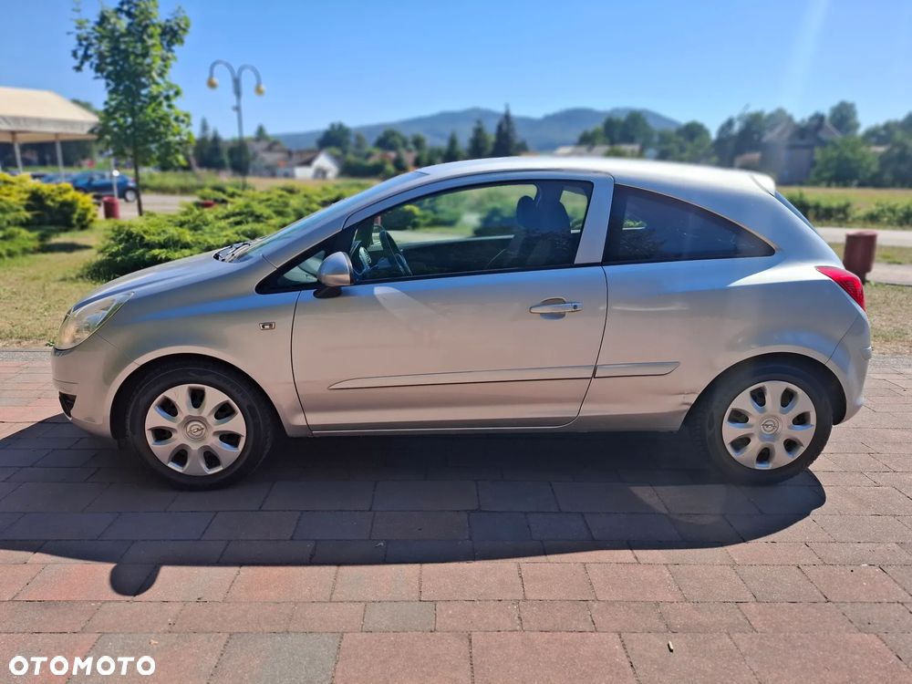 Opel Corsa 1.2 16V Easytronic Cosmo - 3