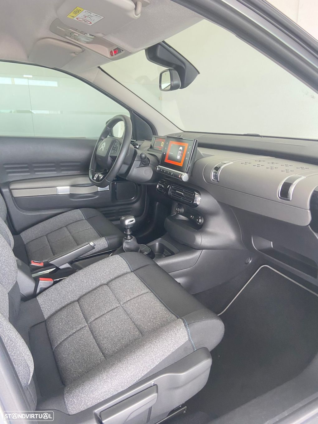 Citroën C4 Cactus 1.5 BlueHDi Shine Pack - 16