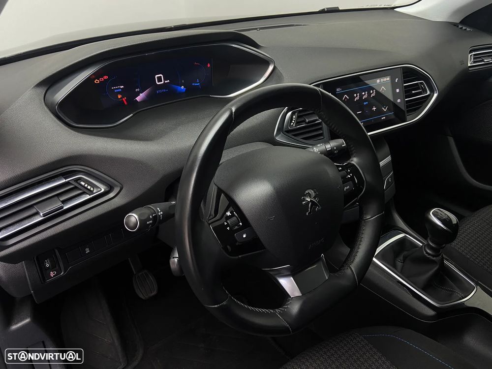 Peugeot 308 1.2 PureTech Style - 8