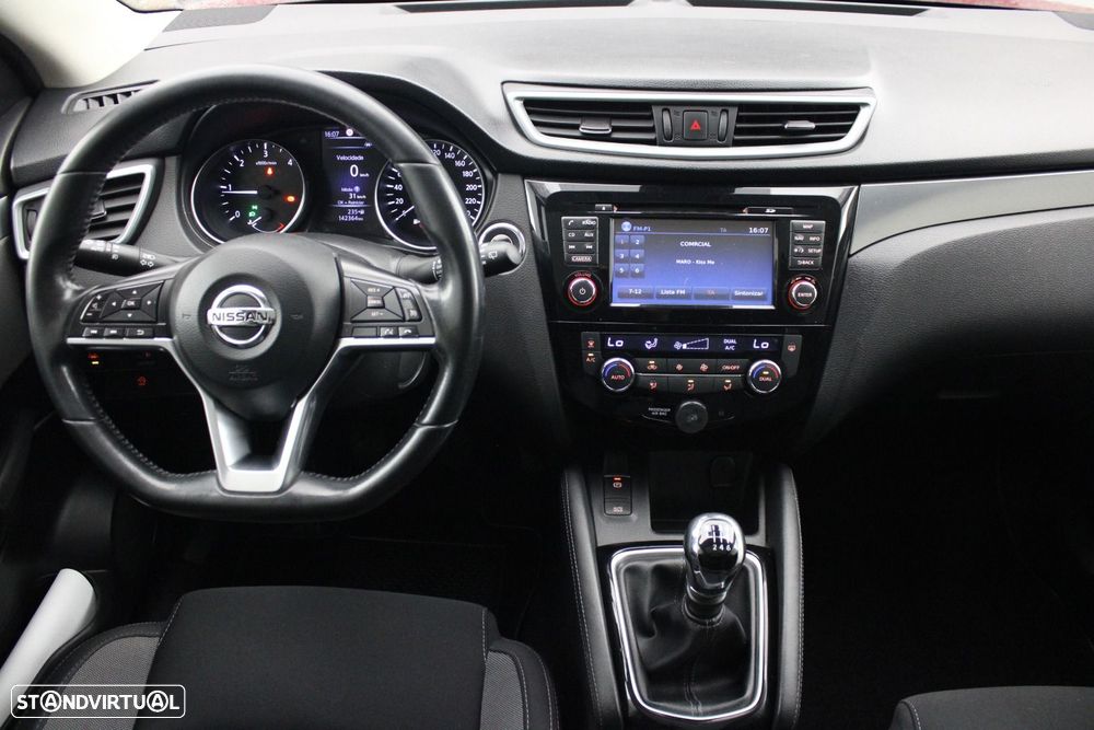 Nissan Qashqai 1.5 dCi N-Connecta - 10