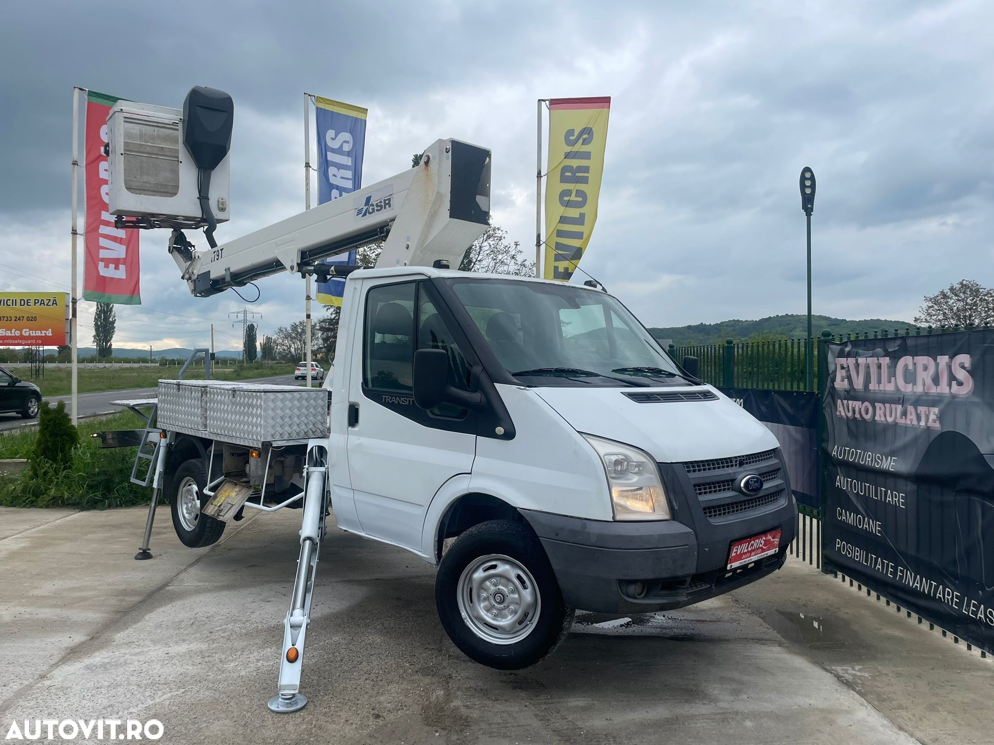 Ford Transit NACELA 4x4 18 M - 1
