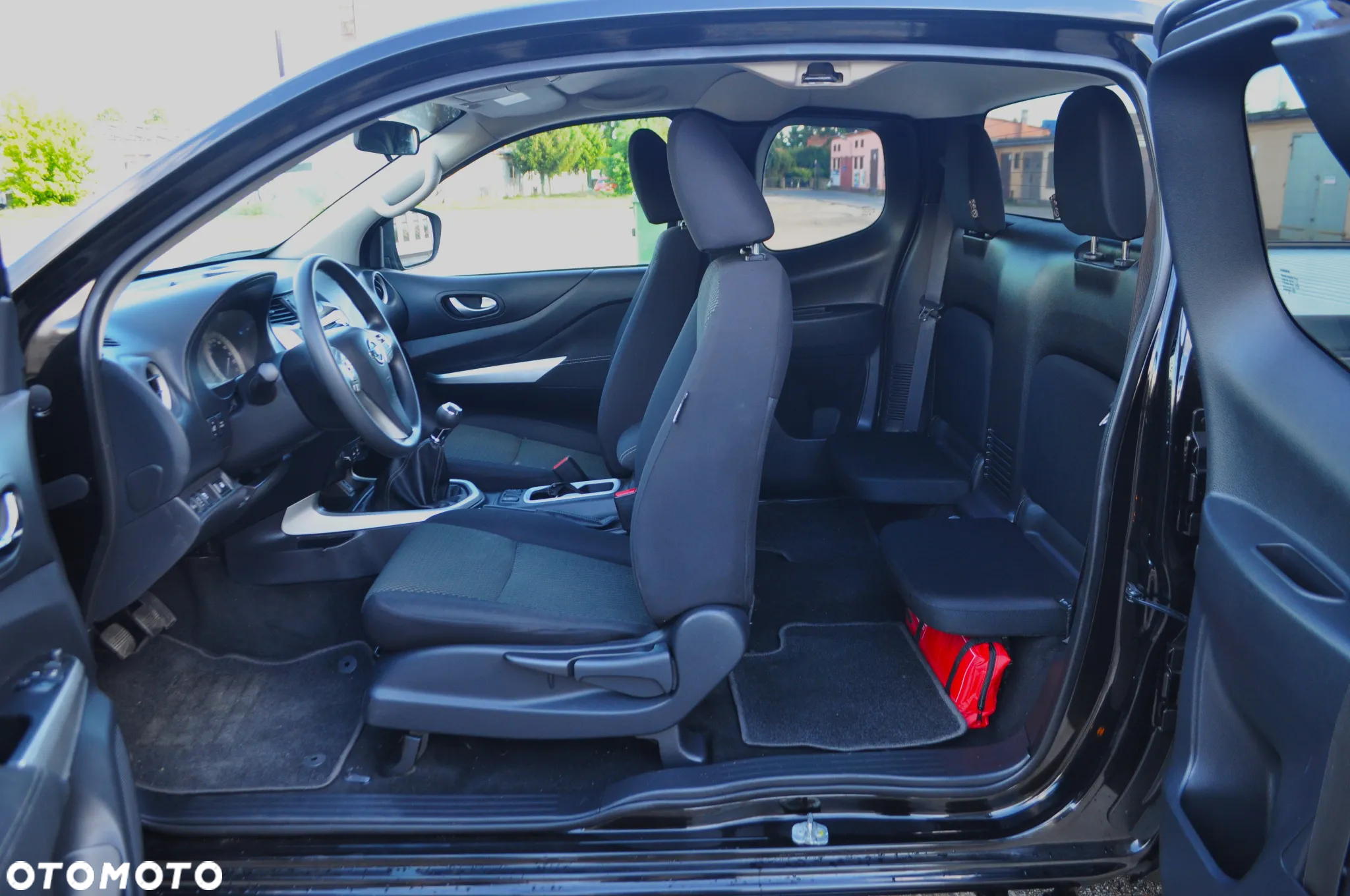 Nissan NP300 Pickup Navara 2.3 dCi Visia EU6 - 26
