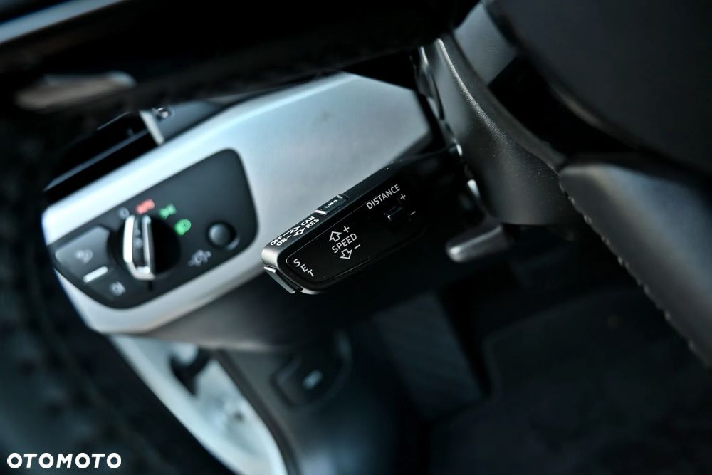 Audi A4 Avant 40 TDI S tronic quattro - 32