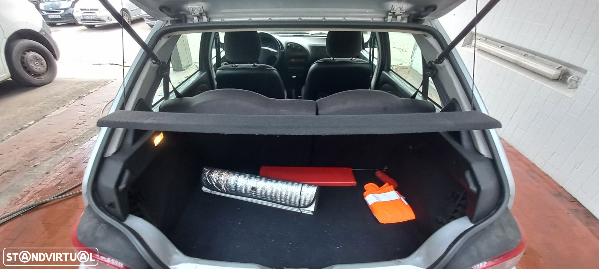Citroën Saxo 1.1i SX - 13