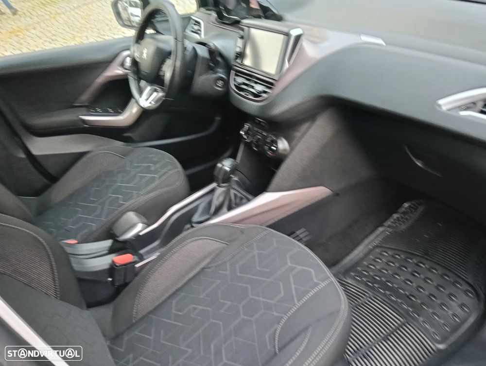 Peugeot 2008 1.4 HDi Active - 31