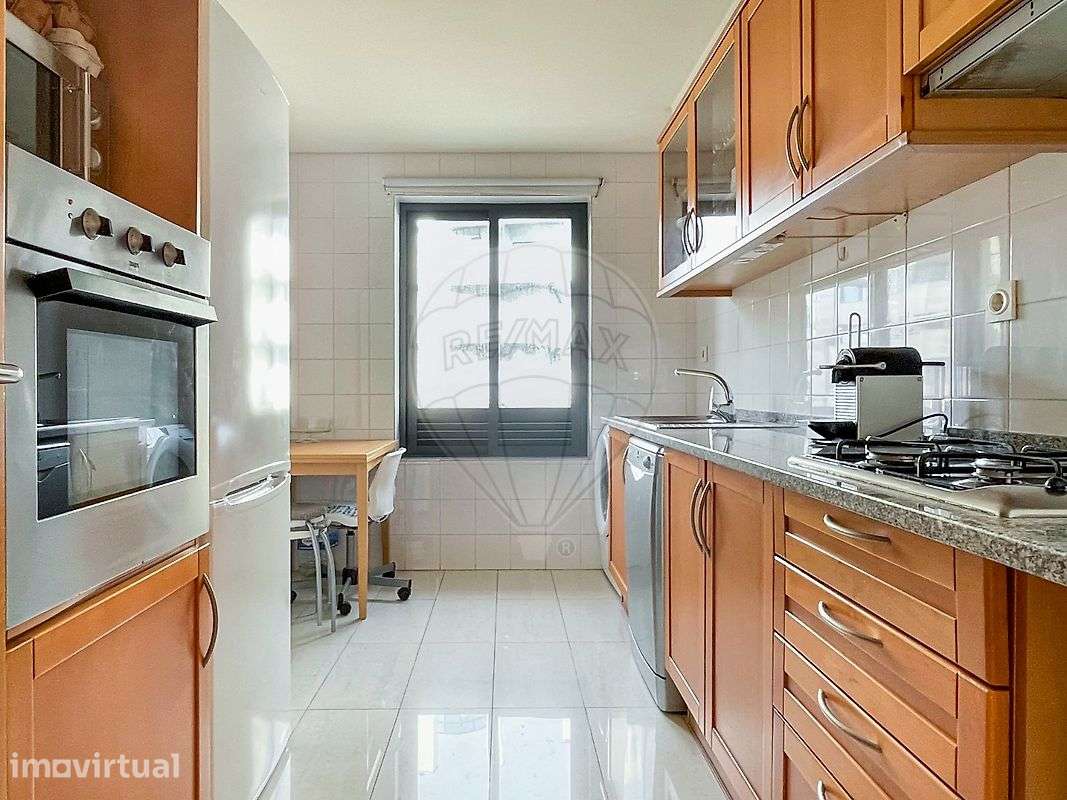 Apartamento T1 para arrendamento - Grande imagem: 2/13
