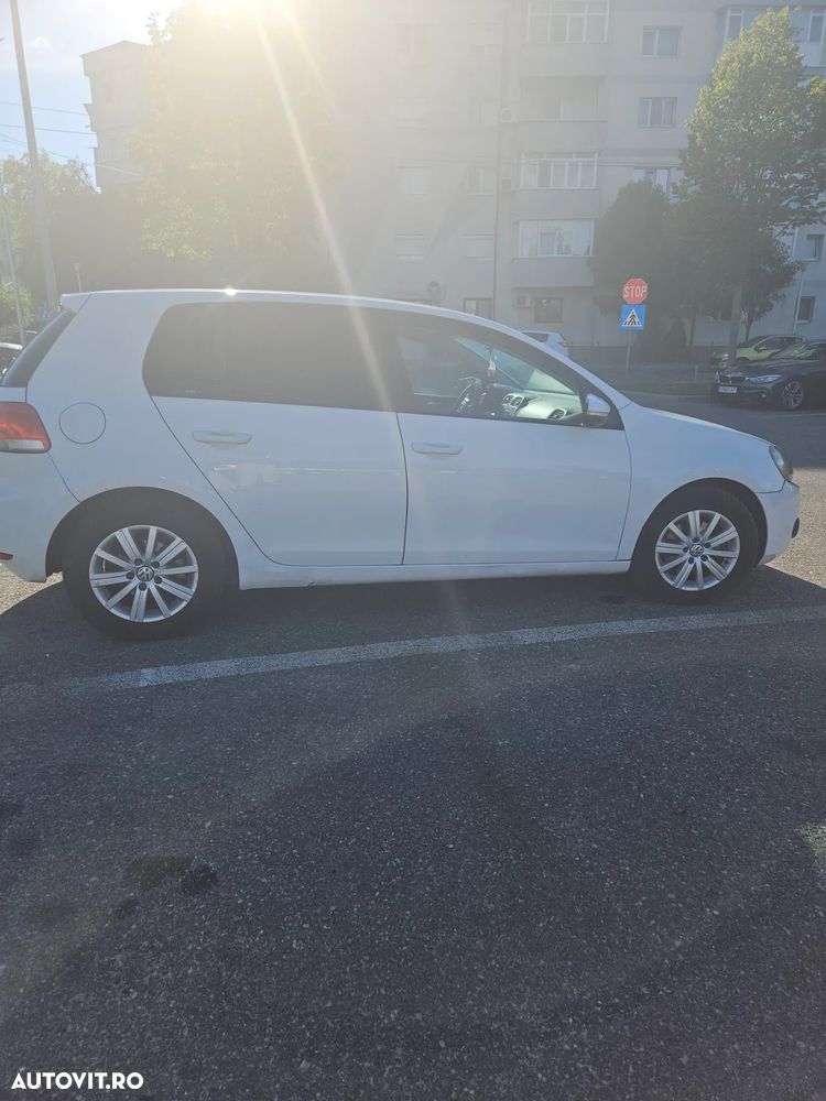 Volkswagen Golf 1.6 TDI DPF Comfortline - 9