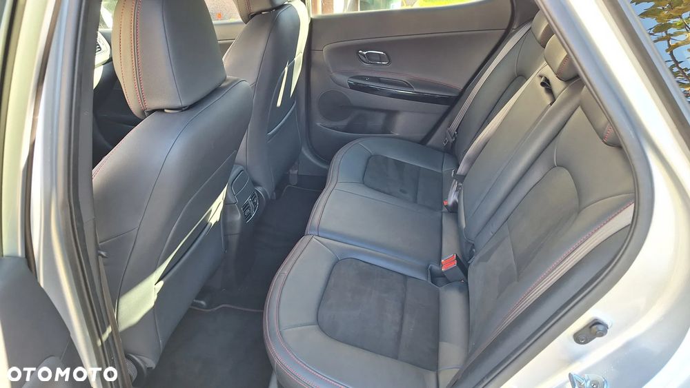 Kia Ceed 1.6 T-GDI GT-Challenge - 11