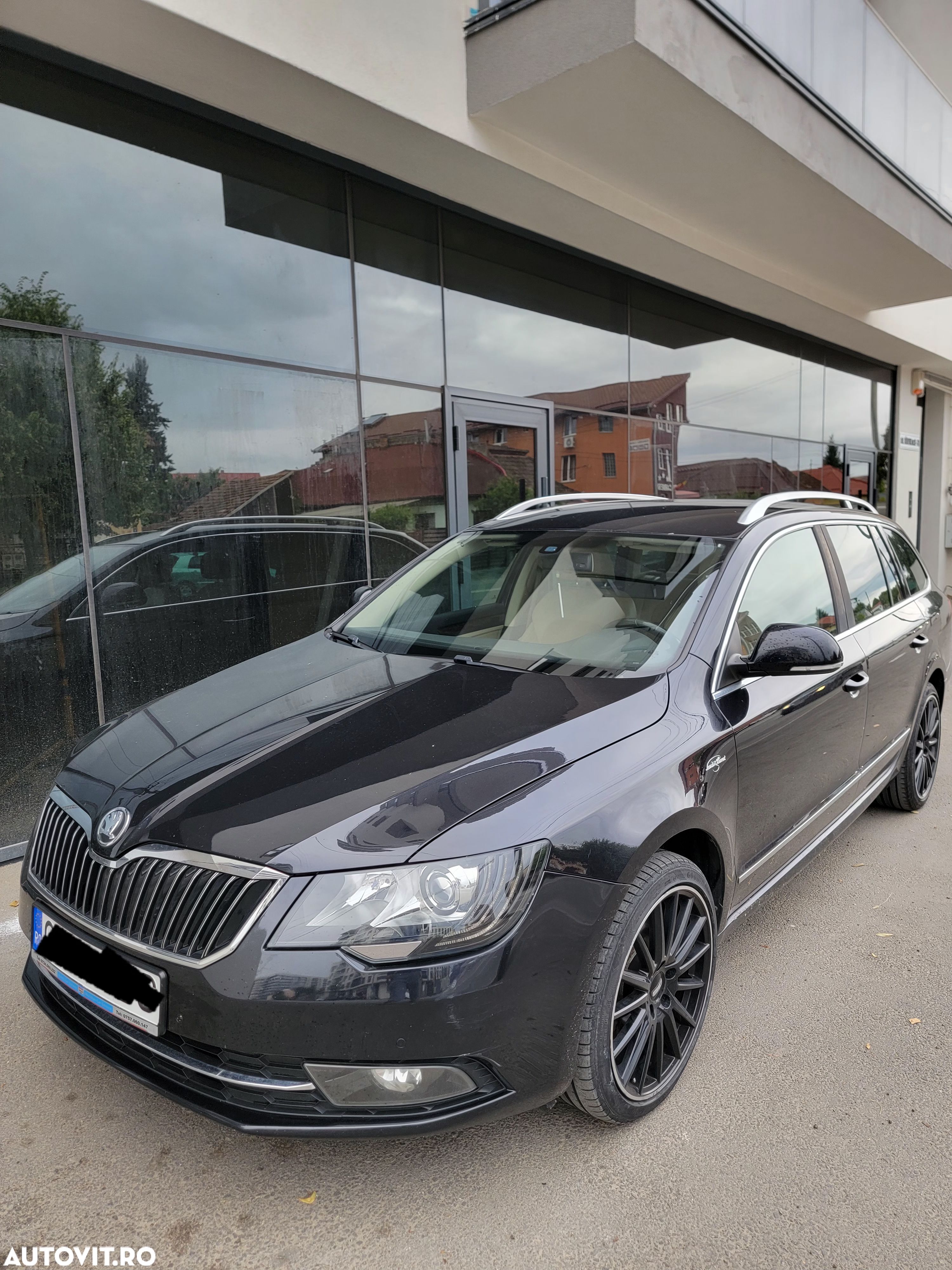 Skoda Superb Combi 2.0 TDI DSG L&K - 1