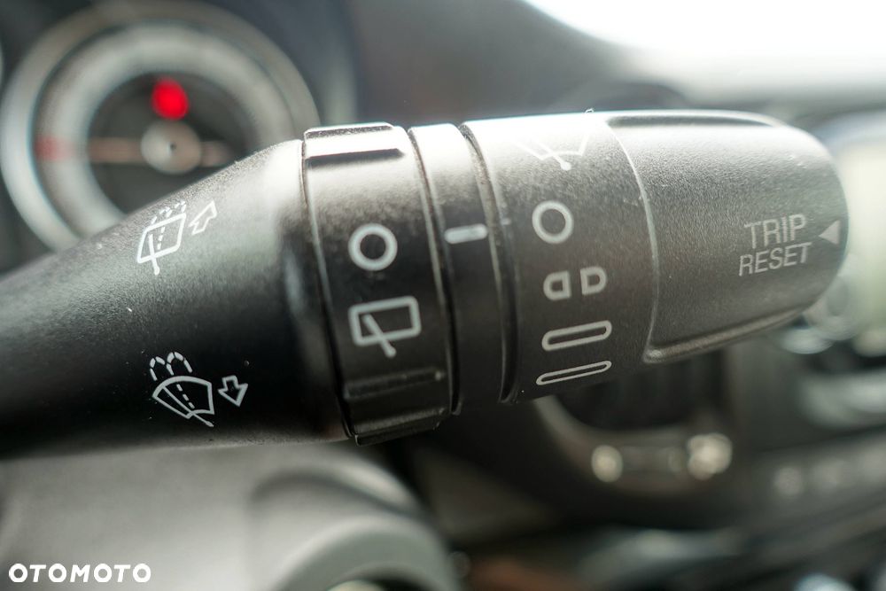 Fiat 500L 1.4 16V Opening Edition - 31
