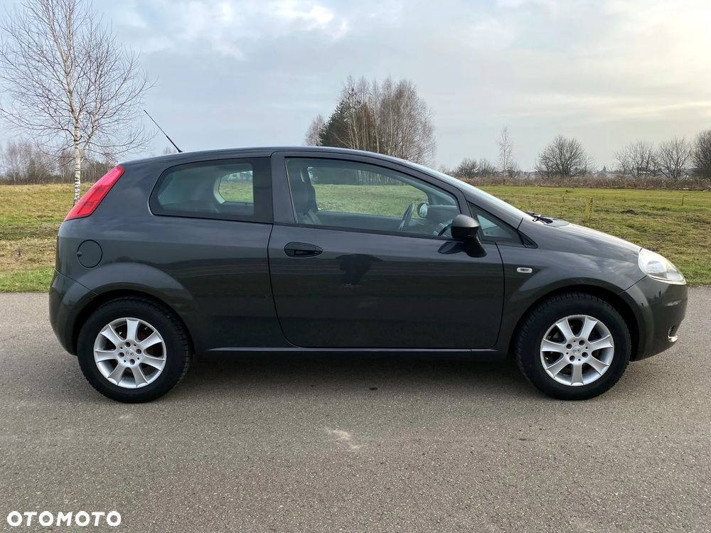 Fiat Grande Punto Actual 1.2 8V Fresh - 4