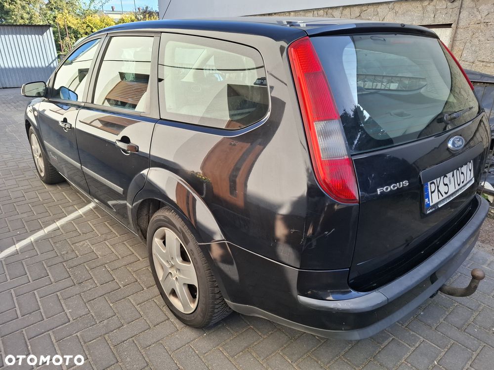 Ford Focus 2.0 16V Titanium - 5