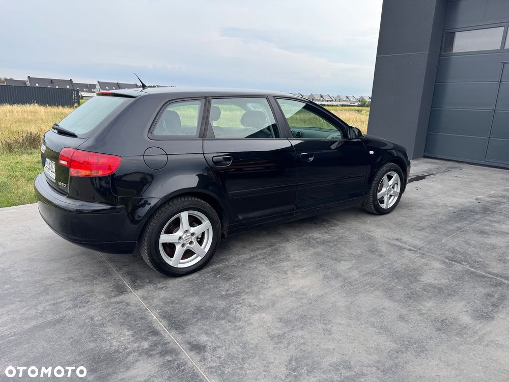 Audi A3 Sportback - 3