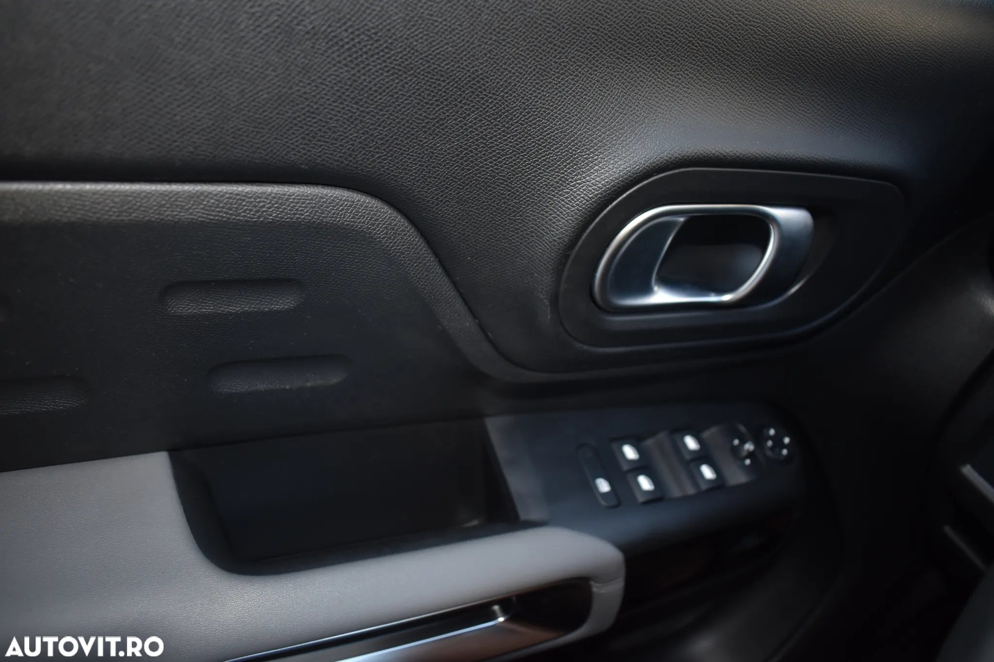 Citroën C5 Aircross 1.6 PHeV FWD 225 EAT8 Feel - 6