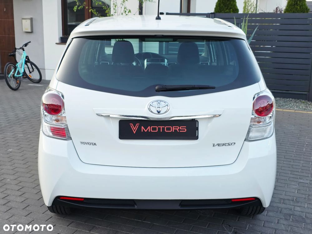 Toyota Verso 1.6 D-4D Premium - 9
