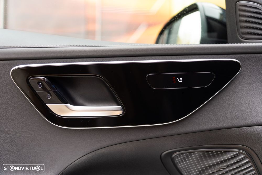 Mercedes-Benz C 300 e T 9G-TRONIC Avantgarde - 10