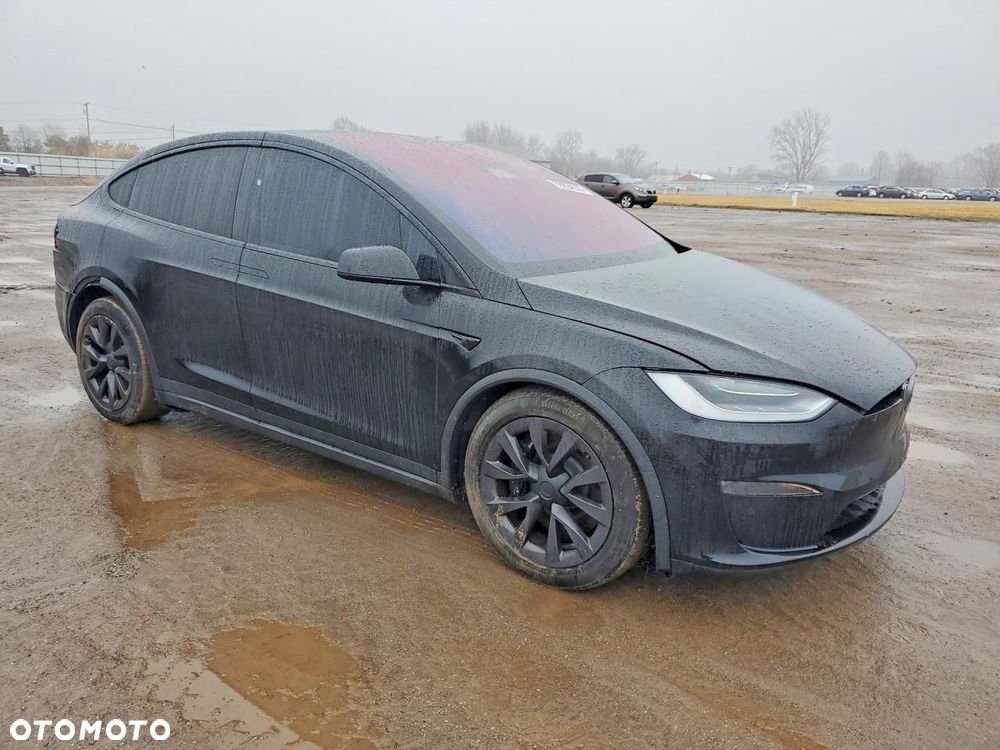 Tesla Model X - 1