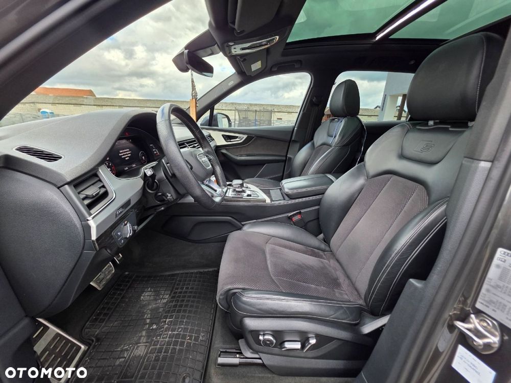 Audi Q7 - 9