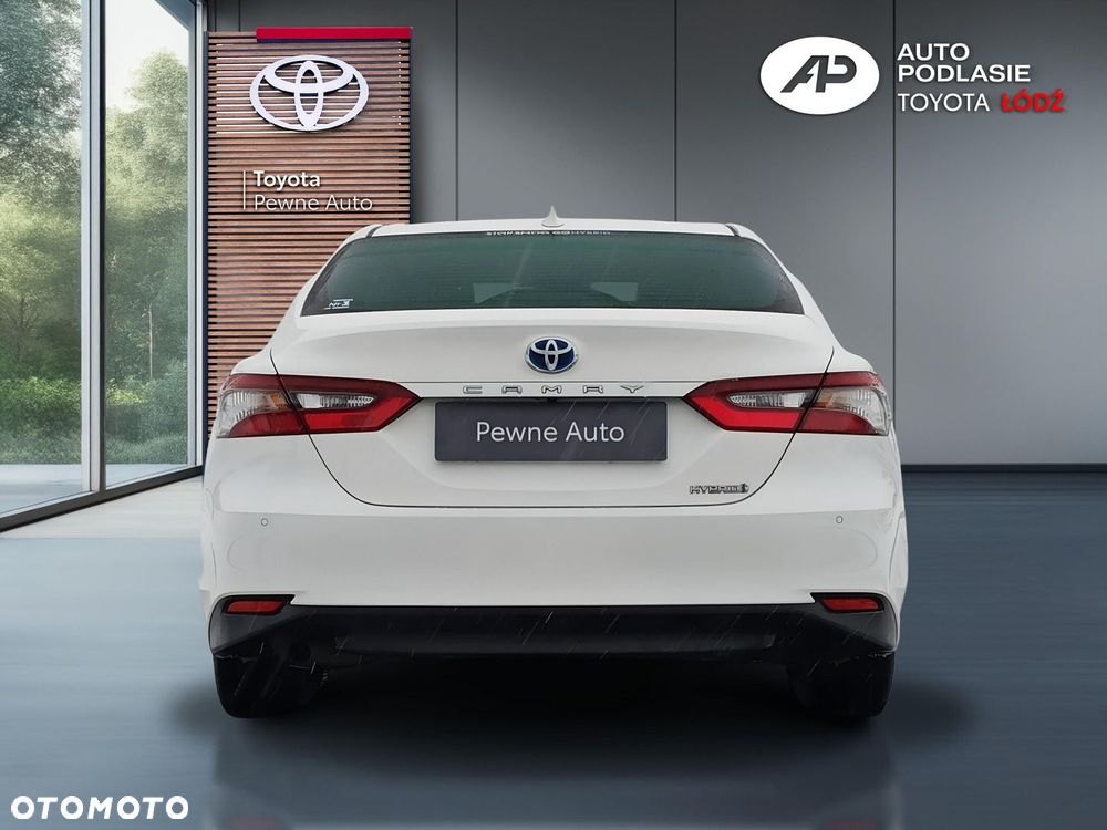 Toyota Camry 2.5 Hybrid Prestige CVT - 6