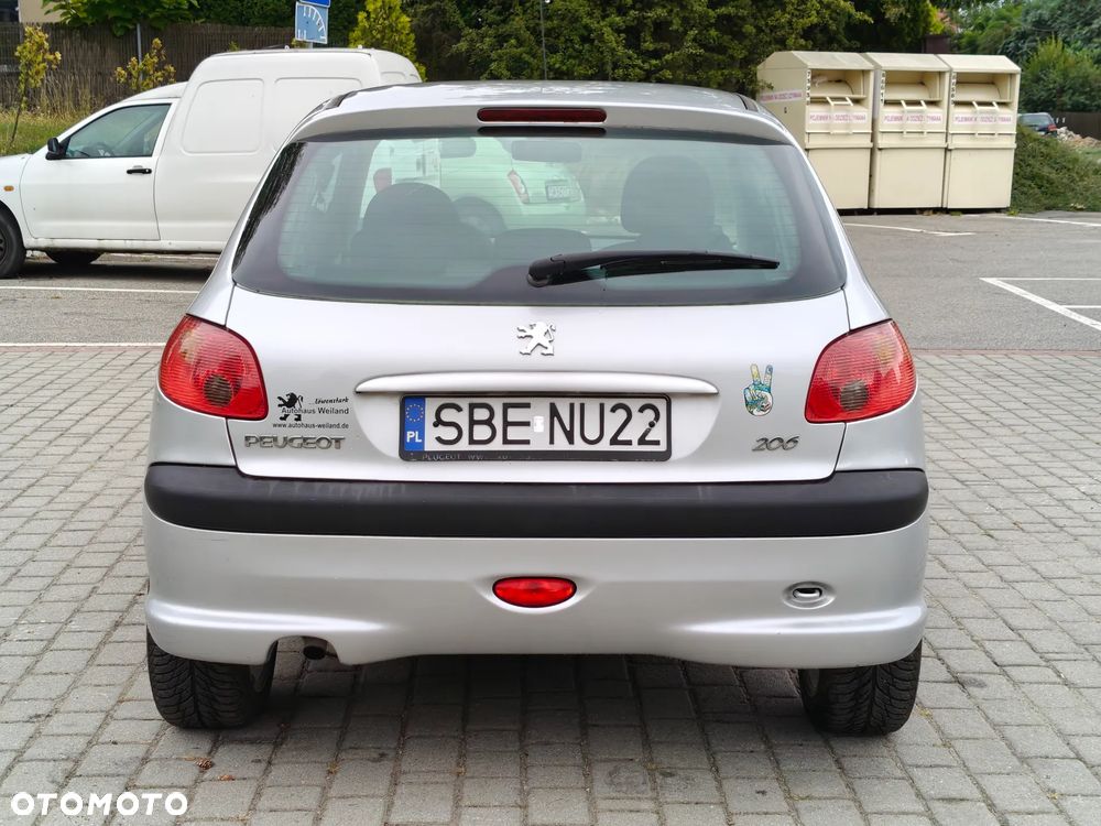 Peugeot 206 1.1 XR Presence - 10
