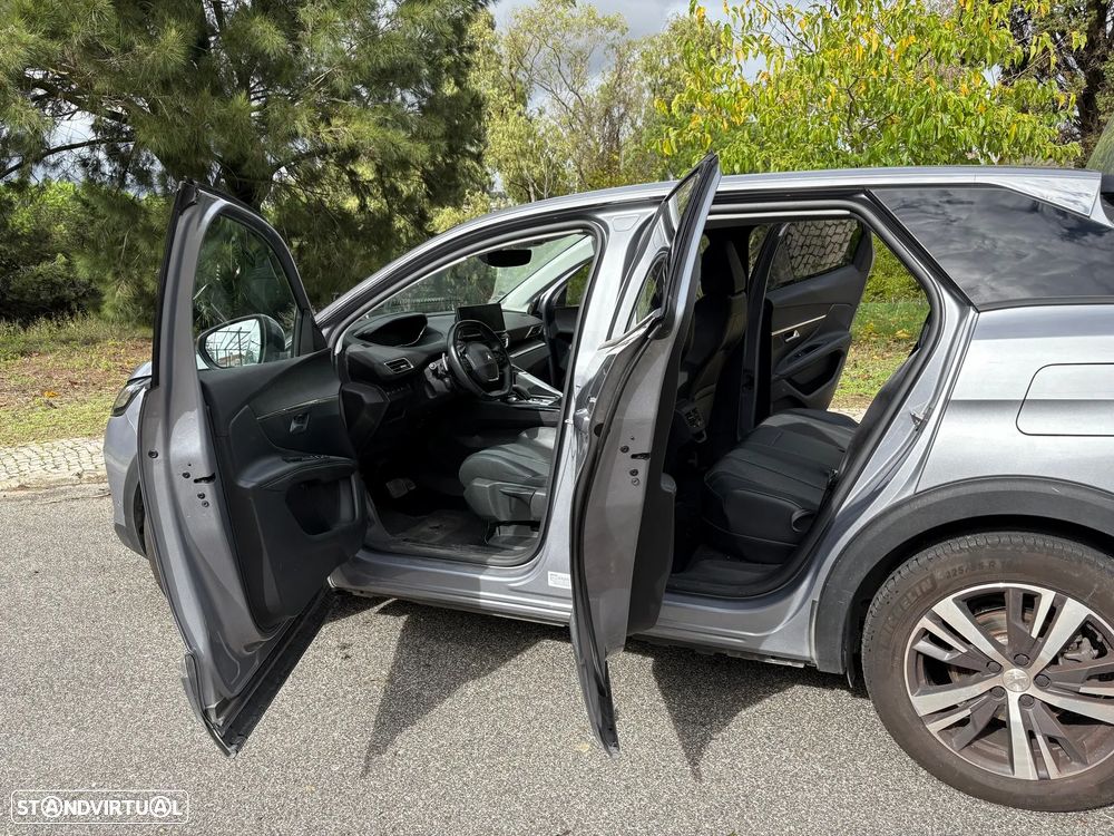 Peugeot 3008 1.6 Hybrid Allure e-EAT8 - 20