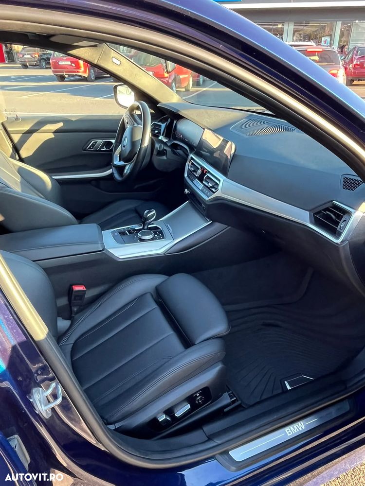 BMW Seria 3 330i xDrive AT - 6