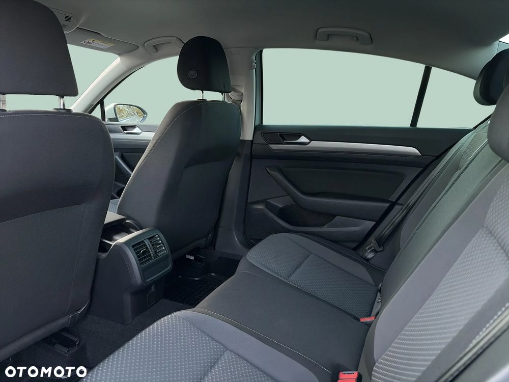 Volkswagen Passat 1.5 TSI EVO Business DSG - 15