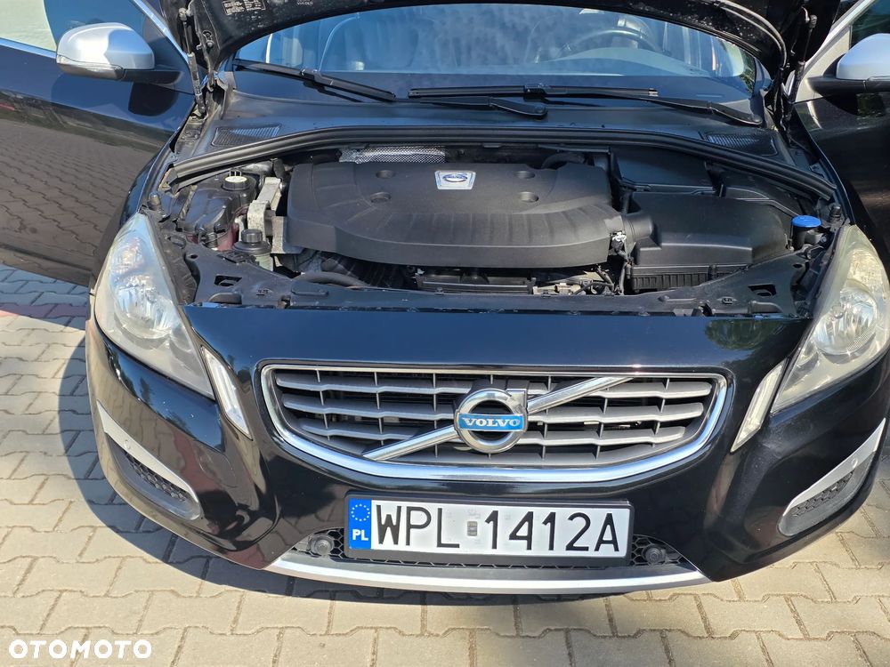 Volvo V60 D4 Geartronic Momentum - 8
