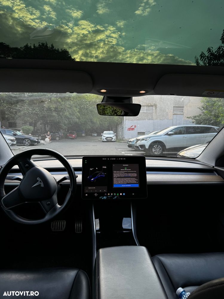 Tesla Model 3 Langstreckenbatterie Allradantrieb Dual Motor - 10
