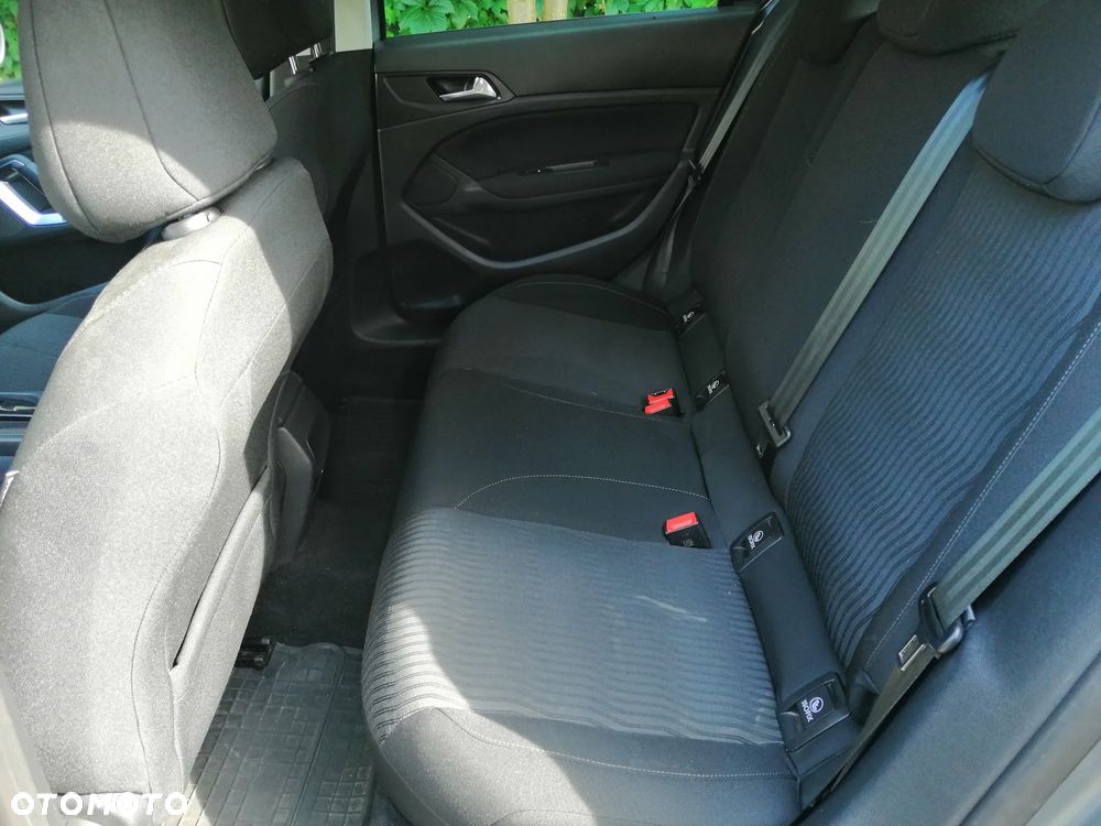 Peugeot 308 1.2 PureTech Access S&S - 18