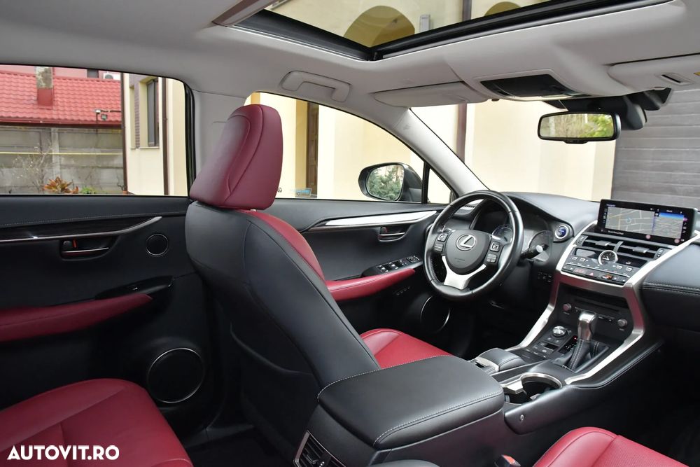 Lexus Seria NX 300h AWD Luxury - 32