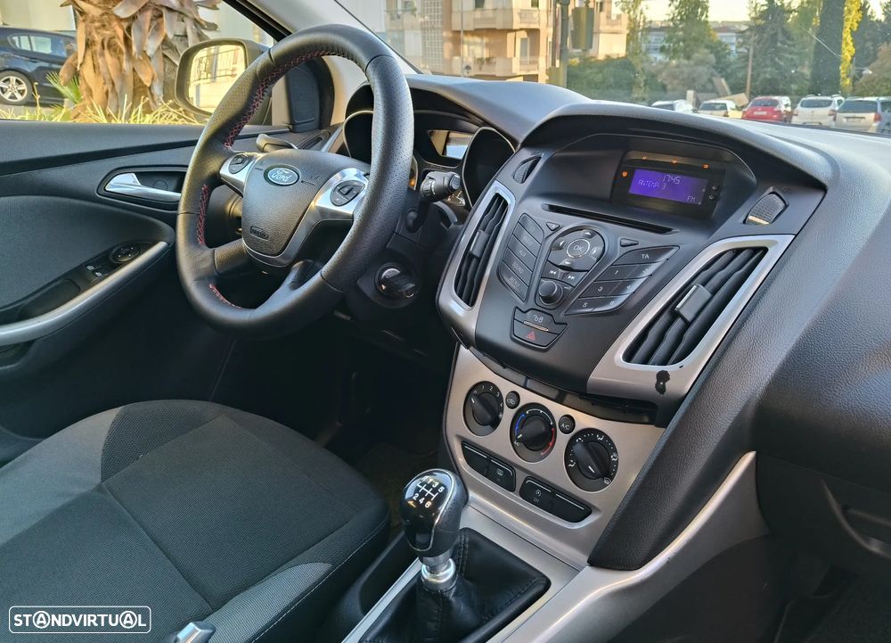 Ford Focus SW 1.6 TDCi DPF S&S Trend - 16