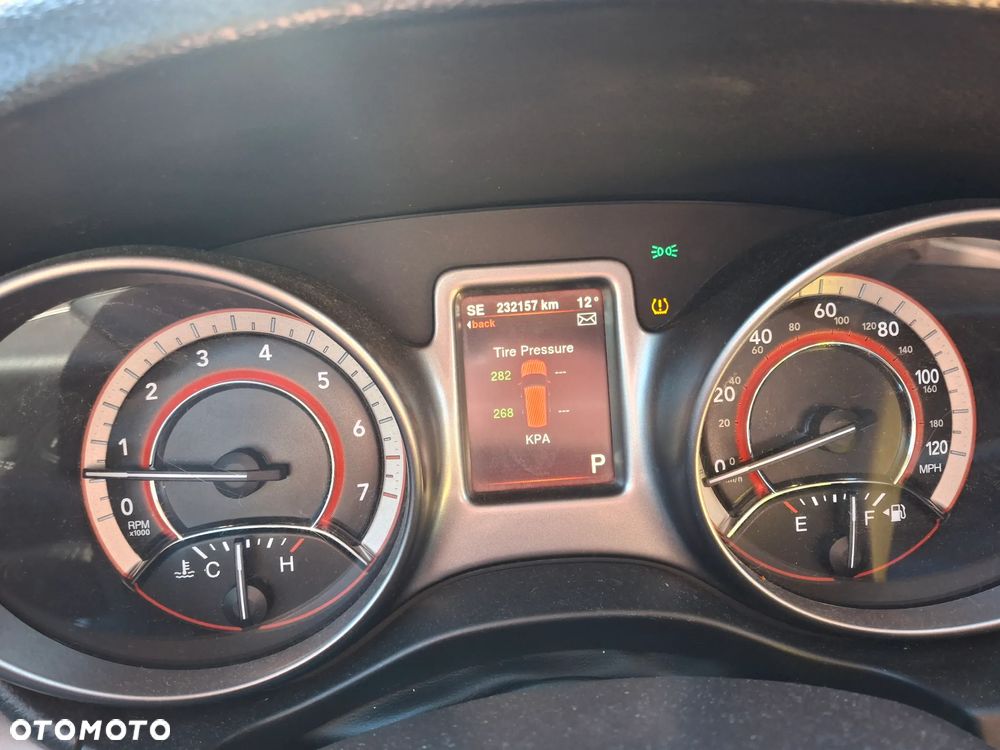 Dodge Journey - 26