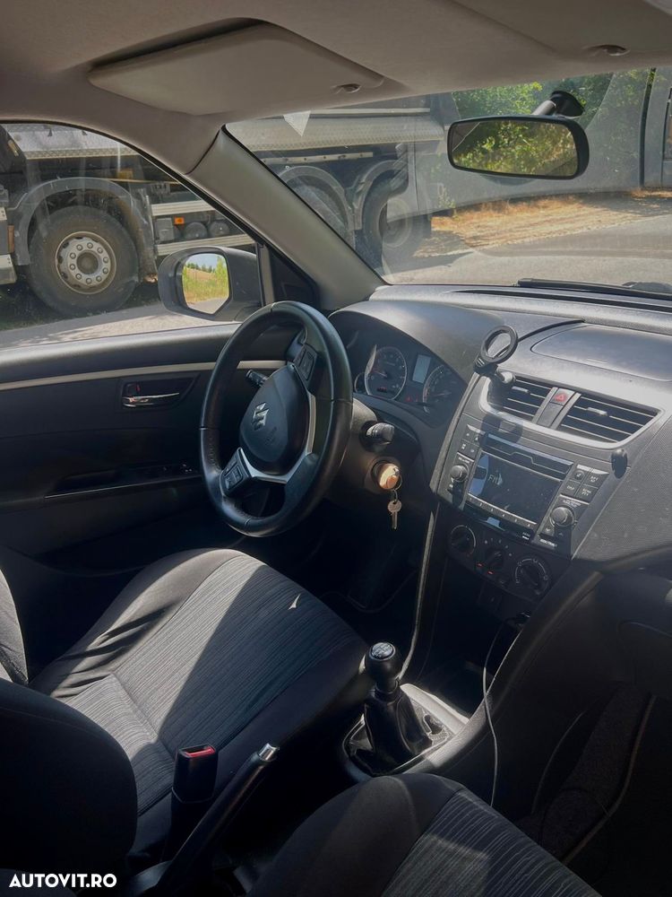Suzuki Swift - 10