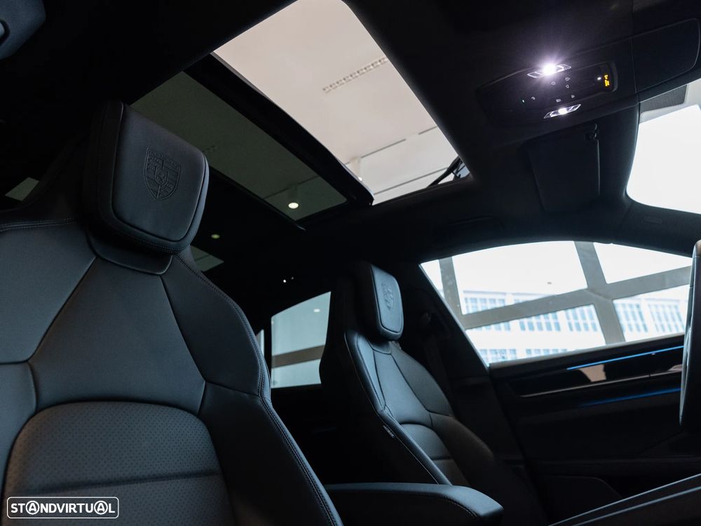 Porsche Macan Electric 4 - 34