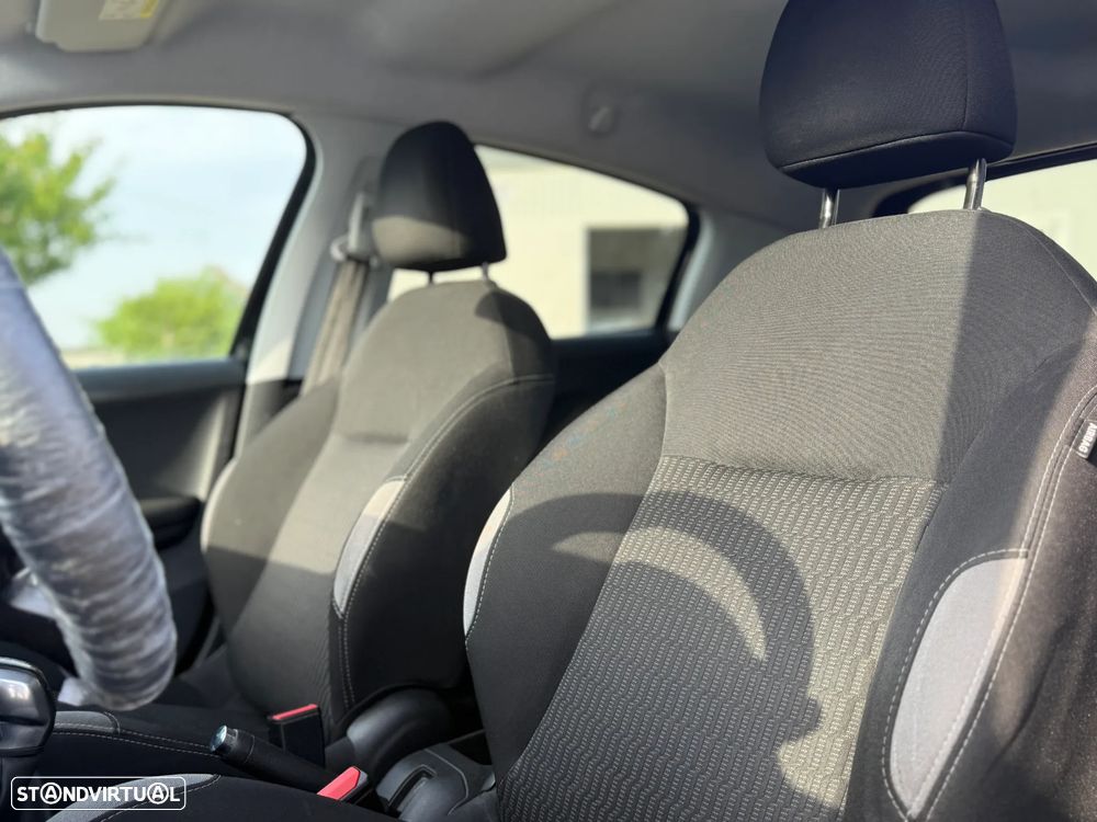 Peugeot 208 1.2 PureTech Style - 13